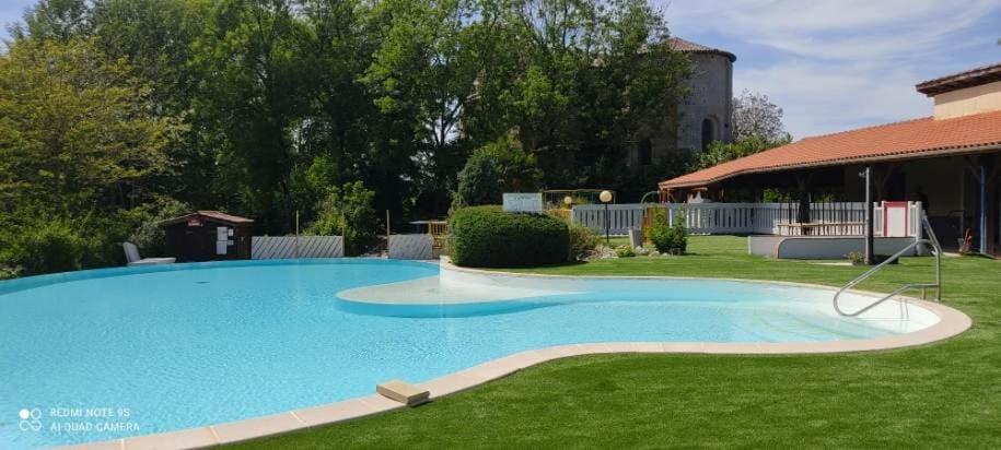 Hotel Camping Les Lacs De Courtes Estang Zewnętrze zdjęcie