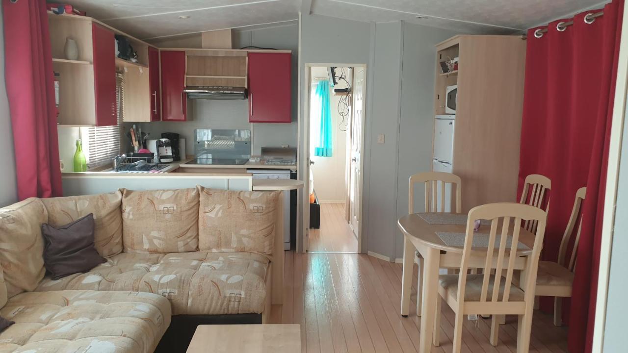Hotel Camping Les Lacs De Courtes Estang Zewnętrze zdjęcie